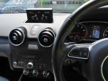 Audi A1 1.4 TFSI Sport Sportback 5dr Petrol S Tronic Euro 5 (s/s) (122 p