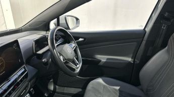 Volkswagen ID.5 Pro 77kWh Style SUV 5dr Electric Auto (174 ps)