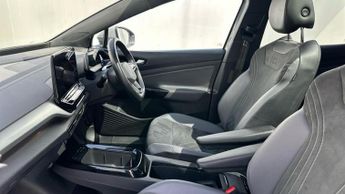 Volkswagen ID.5 Pro 77kWh Style SUV 5dr Electric Auto (174 ps)