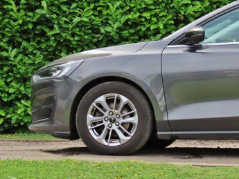 Ford Focus 1.0T EcoBoost MHEV Titanium Hatchback 5dr Petrol Hybrid DCT Euro