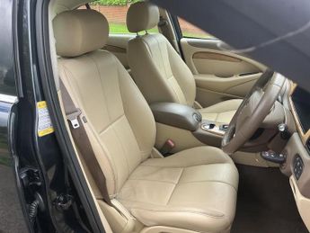 Jaguar S-Type 2.7d V6 SE 4dr Auto