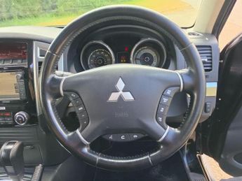 Mitsubishi Shogun 3.2 DI-DC SG3 Auto 4WD Euro 6 5dr LWB