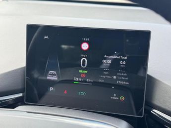 MG MG4 64kWh Trophy Long Range Auto 5dr