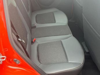 Dacia Spring 65 26.8kWh EXTREME Auto 5dr