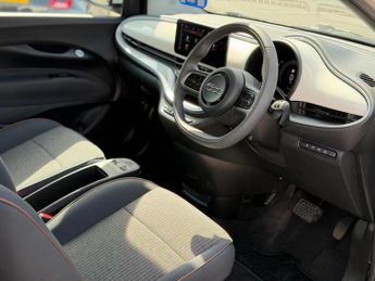 Fiat 500e 42kWh Icon Hatchback 3dr Electric Auto (118 ps)
