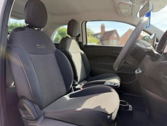 Fiat 500e 42kWh Icon Hatchback 3dr Electric Auto (118 ps)