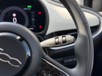 Fiat 500e 42kWh Icon Hatchback 3dr Electric Auto (118 ps)