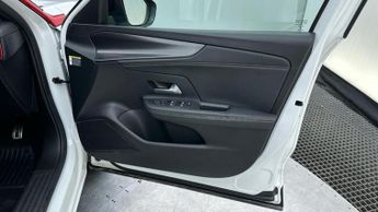 Vauxhall Mokka Electric 50kWh GS Line SUV 5dr Electric Auto (136 ps)