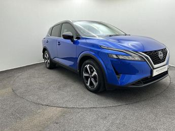 Nissan Qashqai 1.3 DiG-T MH N-Connecta [Glass Roof] 5dr