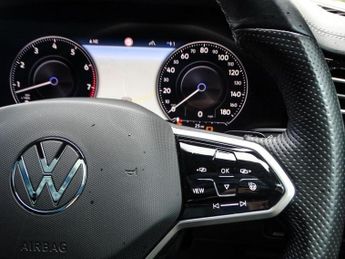 Volkswagen Touareg 3.0 TSI V6 Black Edition Tiptronic 4Motion Euro 6 (s/s) 5dr
