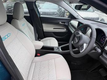 Fiat 600 1.2 MHEV La Prima e-DCT Euro 6 (s/s) 5dr