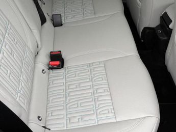 Fiat 600 1.2 MHEV La Prima e-DCT Euro 6 (s/s) 5dr