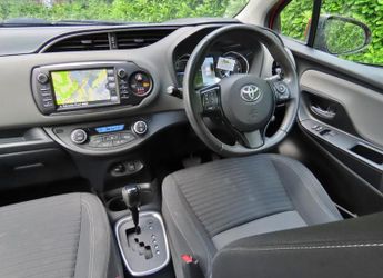 Toyota Yaris 1.5 VVT-h Icon Hatchback 5dr Petrol Hybrid E-CVT Euro 6 (s/s) (1