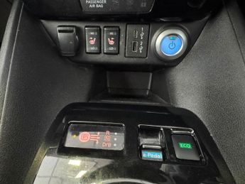 Nissan Leaf 39kWh Tekna Hatchback 5dr Electric Auto