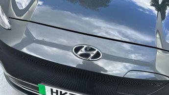 Hyundai KONA 64kWh Premium SUV 5dr Electric Auto (10.5kW Charger) (204 ps)