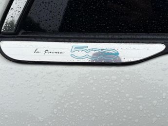 Fiat 500e 42kWh La Prima Hatchback 3dr Electric Auto (118 ps)