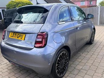 Fiat 500e 42kWh La Prima Hatchback 3dr Electric Auto (118 ps)