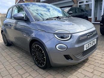 Fiat 500e 42kWh La Prima Hatchback 3dr Electric Auto (118 ps)