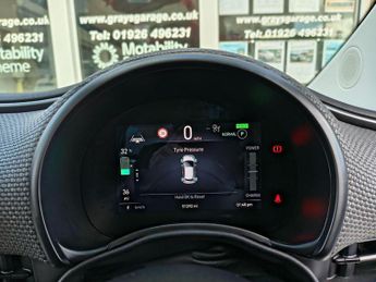 Fiat 500e 42kWh La Prima Hatchback 3dr Electric Auto (118 ps)