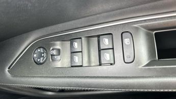 Peugeot 3008 1.6 PureTech Allure SUV 5dr Petrol EAT Euro 6 (s/s) (180 ps)