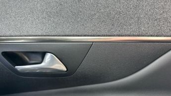 Peugeot 3008 1.6 PureTech Allure SUV 5dr Petrol EAT Euro 6 (s/s) (180 ps)