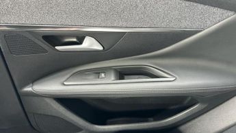 Peugeot 3008 1.6 PureTech Allure SUV 5dr Petrol EAT Euro 6 (s/s) (180 ps)