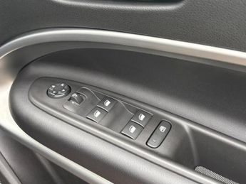 Jeep Avenger 54kWh e-Summit Auto 5dr
