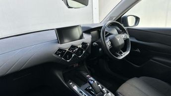 DS Automobiles DS 3 CROSSBACK E-TENSE 50kWh Bastille Crossback 5dr Electric Auto (136 ps)