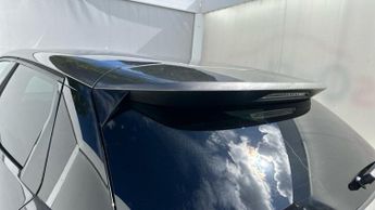DS Automobiles DS 3 CROSSBACK E-TENSE 50kWh Bastille Crossback 5dr Electric Auto (136 ps)