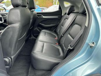 MG MG ZS 44.5kWh Exclusive Auto 5dr
