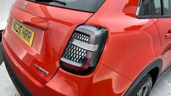 Fiat 600 1.2 MHEV SUV 5dr Petrol Hybrid e-DCT Euro 6 (s/s) (100 ps)