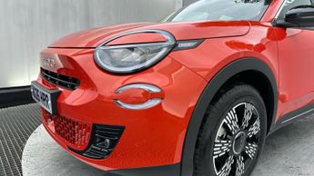 Fiat 600 1.2 MHEV SUV 5dr Petrol Hybrid e-DCT Euro 6 (s/s) (100 ps)
