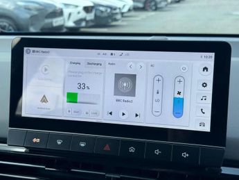 MG MG4 64kWh SE Long Range Auto 5dr