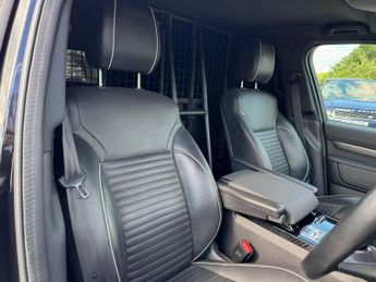 Land Rover Discovery 3.0 SD V6 HSE Auto 4WD Euro 6 (s/s) 5dr