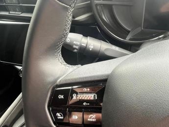 Alfa Romeo Junior 54kWh Elettrica Speciale Auto 5dr