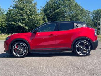 Alfa Romeo Junior 54kWh Elettrica Veloce Auto 5dr