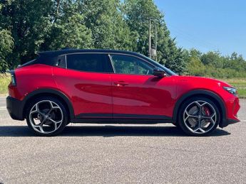 Alfa Romeo Junior 54kWh Elettrica Veloce Auto 5dr