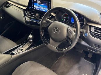 Toyota C-HR 1.8 VVT-h Design SUV 5dr Petrol Hybrid CVT Euro 6 (s/s) (122 ps)