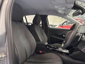 Peugeot 208 1.2 PureTech 130 Allure Premium + 5dr EAT8