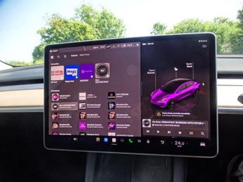 TESLA Model 3 Auto RWD 4dr