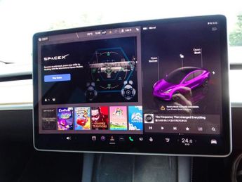 TESLA Model 3 Auto RWD 4dr