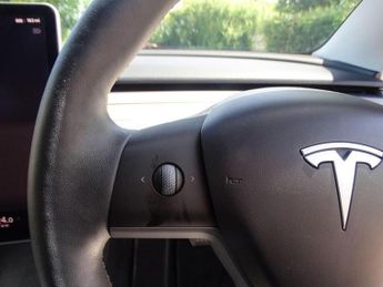 TESLA Model 3 Auto RWD 4dr