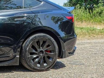 TESLA Model 3 Auto RWD 4dr
