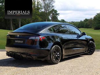 TESLA Model 3 Auto RWD 4dr