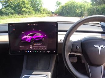TESLA Model 3 Auto RWD 4dr