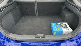 Hyundai IONIQ 38.3kWh Premium Hatchback 5dr Electric Auto (136 ps)