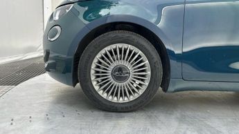 Fiat 500e 42kWh Icon Hatchback 3dr Electric Auto (118 ps)