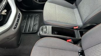 Fiat 500e 42kWh Icon Hatchback 3dr Electric Auto (118 ps)