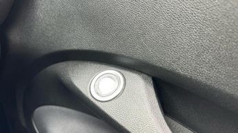 Fiat 500e 42kWh Icon Hatchback 3dr Electric Auto (118 ps)