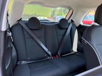 Fiat 500e 42kWh Hatchback 3dr Electric Auto (118 ps)